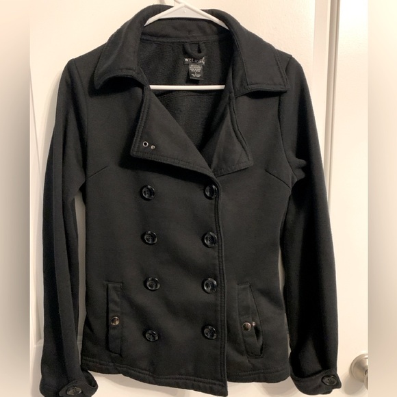 Wet Seal Coat in Black Color size Large. - Picture 1 of 3